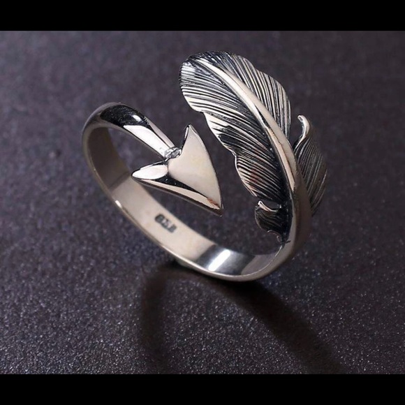 Jewelry - Feather style sterling silver 925 ring